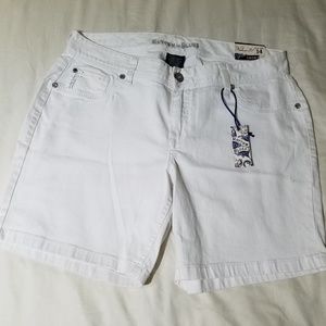 Women's plus size shorts